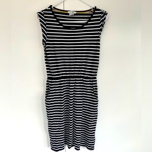 Boden navy striped sundress (with pockets!) size 4